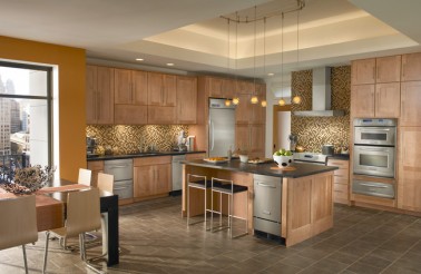 kraftmaid-maple-cabinetry-in-toffee