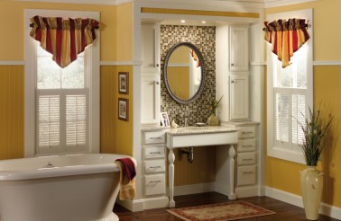 merillat-classic-spring-valley-in-maple-chiffon-with-tuscan-accent-glaze